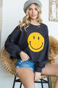 SMILEY FACE LONG SLEEVE CROP TOP PLUS KRT1405P