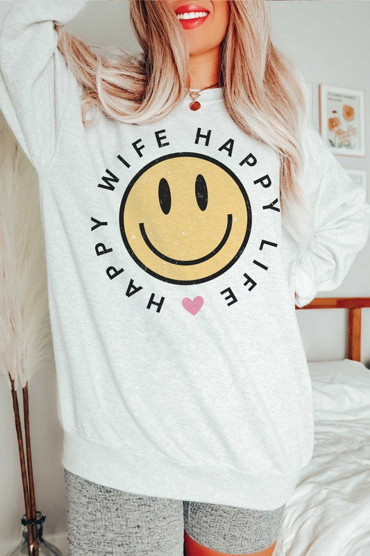 PLUS SIZE - HAPPY WIFE HAPPY LIFE Sweatshirt